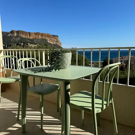 Le Balcon De La Rade Apartmán *